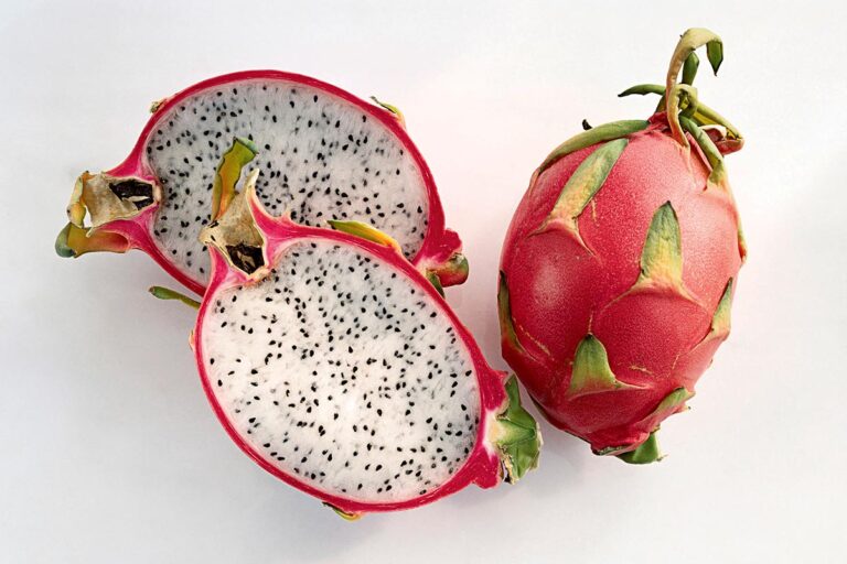 IMG of cut Dragon fruit